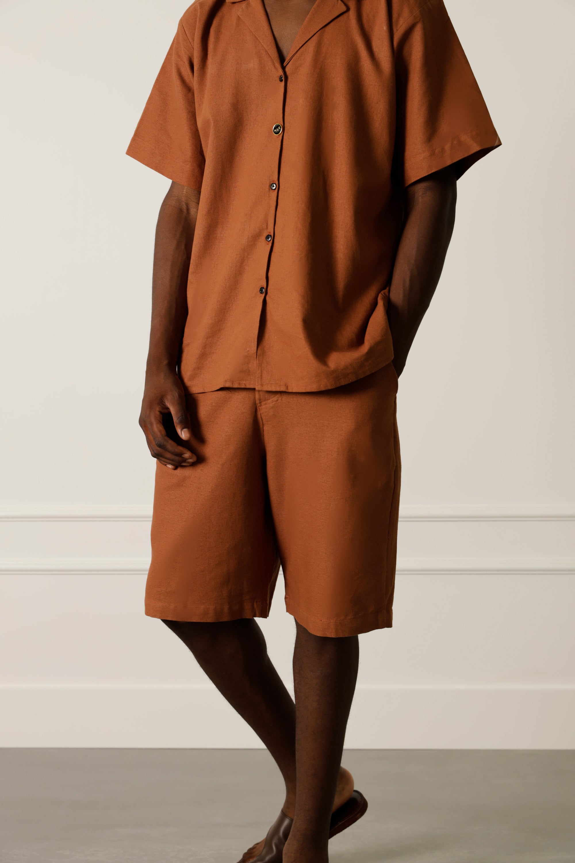 Terracotta bermuda shorts in linen